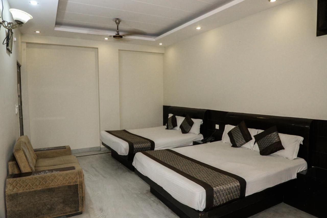 Hotel Centra Inn New Delhi Ngoại thất bức ảnh